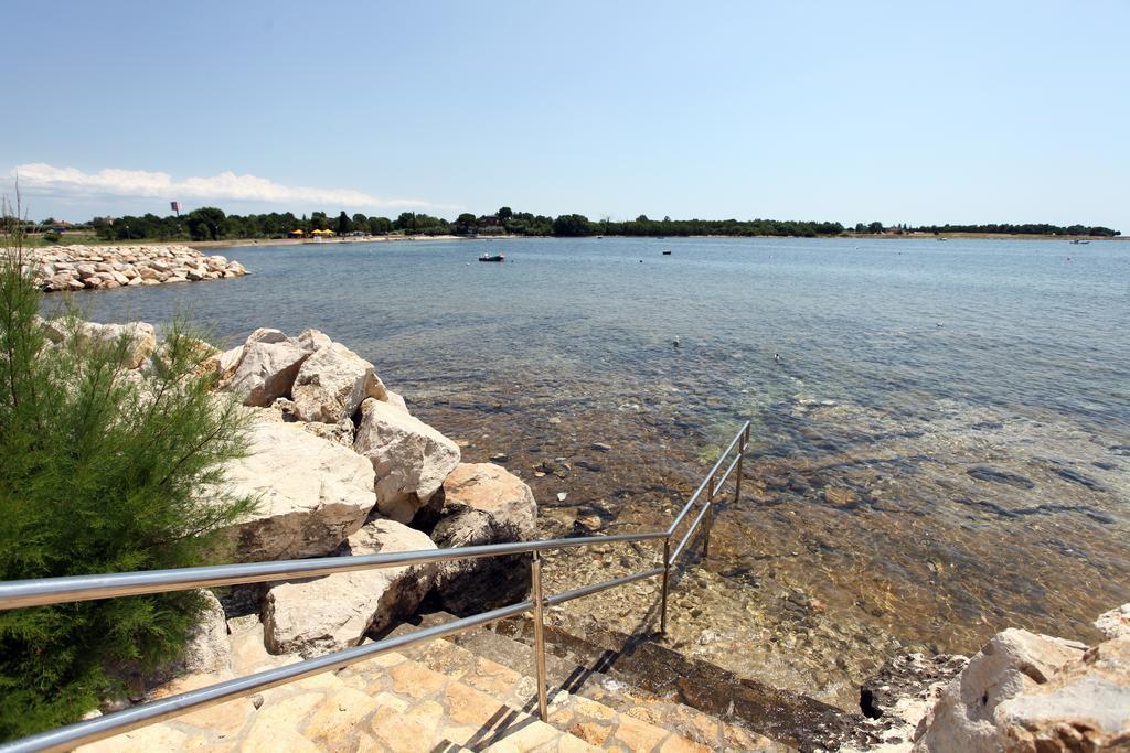 Lovely Apartment Es Umag Buitenkant foto